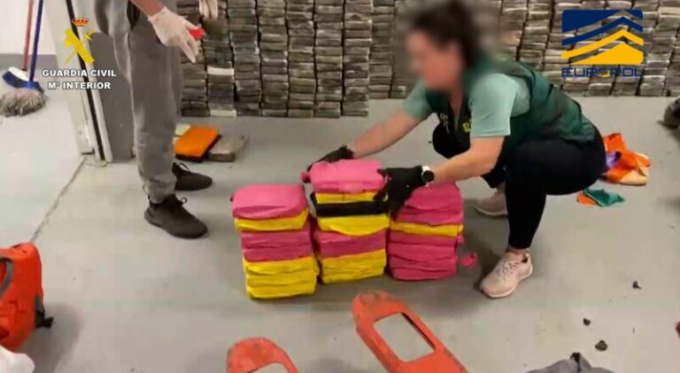 Intervienen 2.000 kilos de cocaína en La Aldea con 50 detenidos, cinco en Canarias