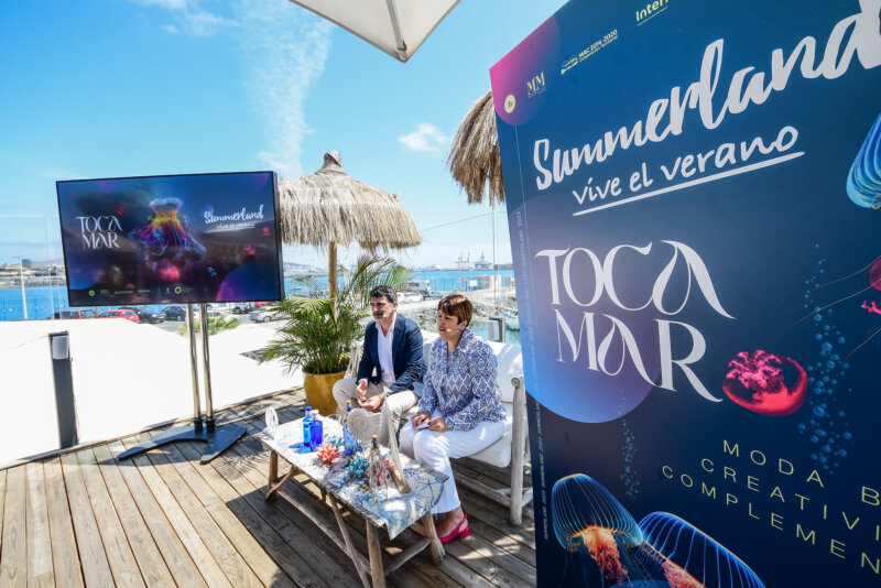 Las Palmas de Gran Canaria acoge el desfile 'Summerland, Vive el Verano'