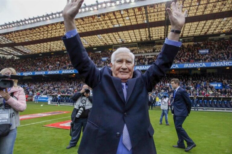 Fallece Arsenio Iglesias, el técnico del Superdépor, a los 92 años
