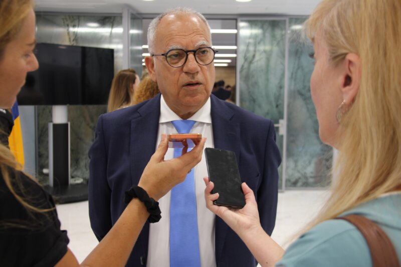 Casimiro Curbelo. EP