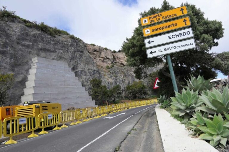 El Cabildo de El Hierro licita la señalización de la carretera de Echedo