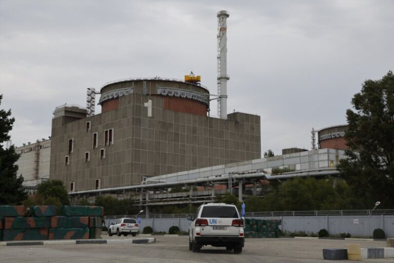 La central nuclear de Zaporiyia queda desconectada por un apagón