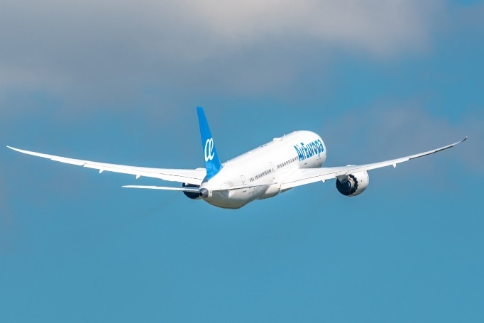 Air Europa cancela este lunes 14 vuelos por la huelga de pilotos