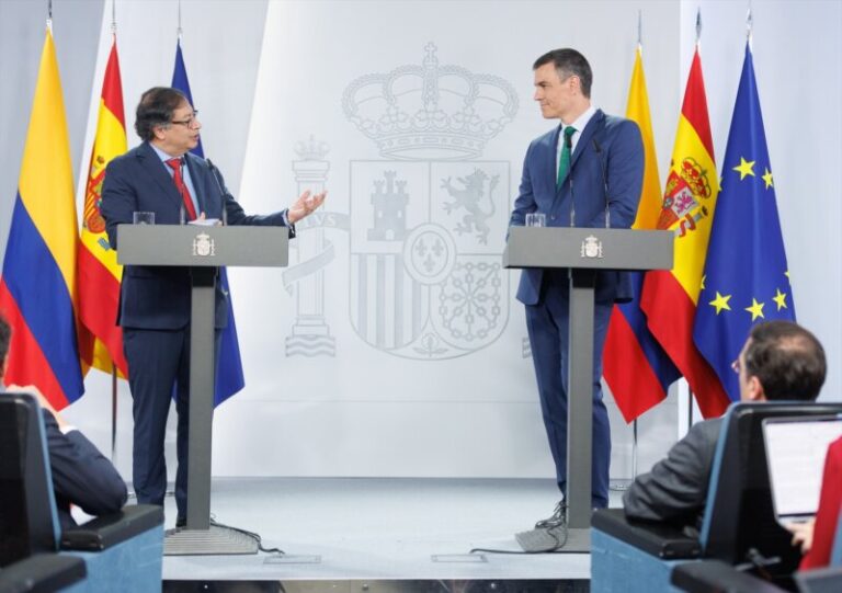 Petro quiere sacar a la ELN de la lista terrorista de la UE con la ayuda de Sánchez