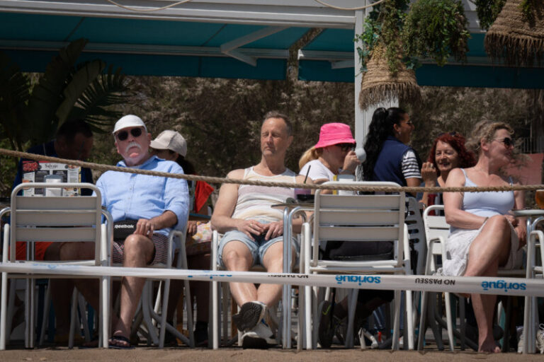 Las ventas del sector servicios en Canarias suben un 11,5% en marzo