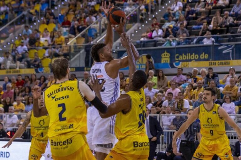 El Real Madrid se impone al Granca 67-95