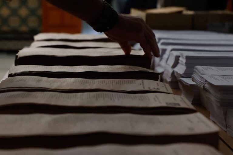 Más Canarias denuncia que sus papeletas no estaban en algunas mesas electorales