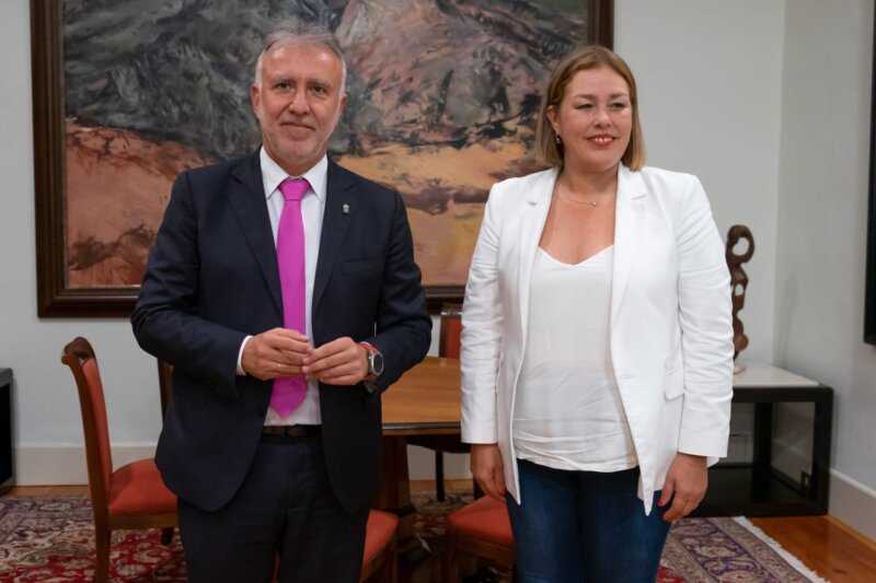 Astrid con Torres