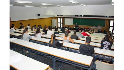 Un total de 11.078 estudiantes que se presentan en Canarias a la EBAU apuran las últimas horas en las bibliotecas