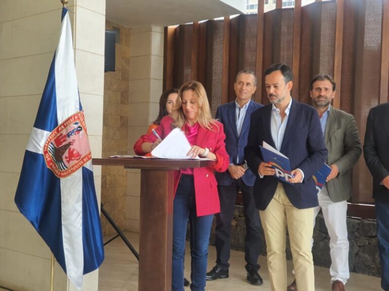 Acuerdo de gobierno entre CC y PP para el Cabildo de Tenerife