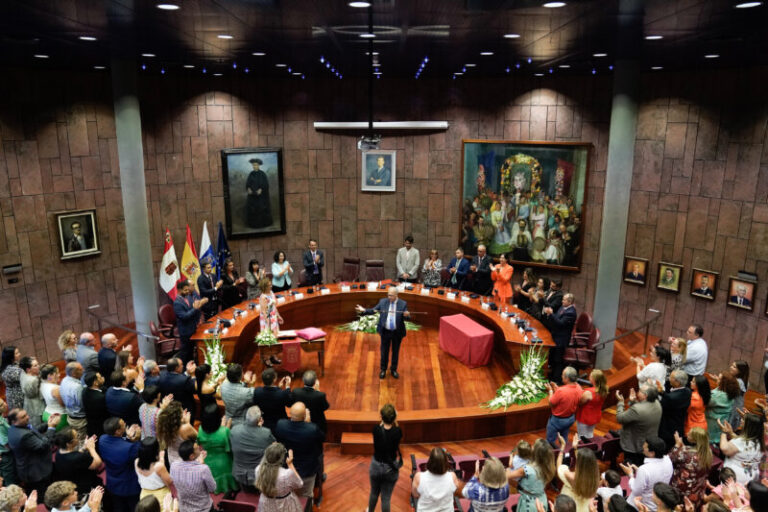 Casimiro Curbelo repite, por novena vez, como presidente del Cabildo de La Gomera