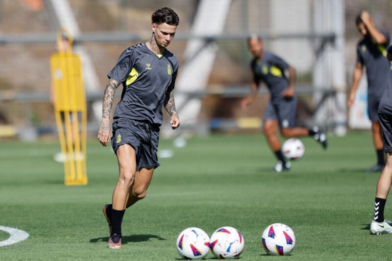 La UD Las Palmas no contará más con Joel Domínguez, el jugador condenado por violencia de género