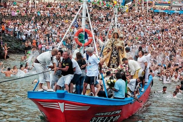 Embarcación Virgen del Carmen