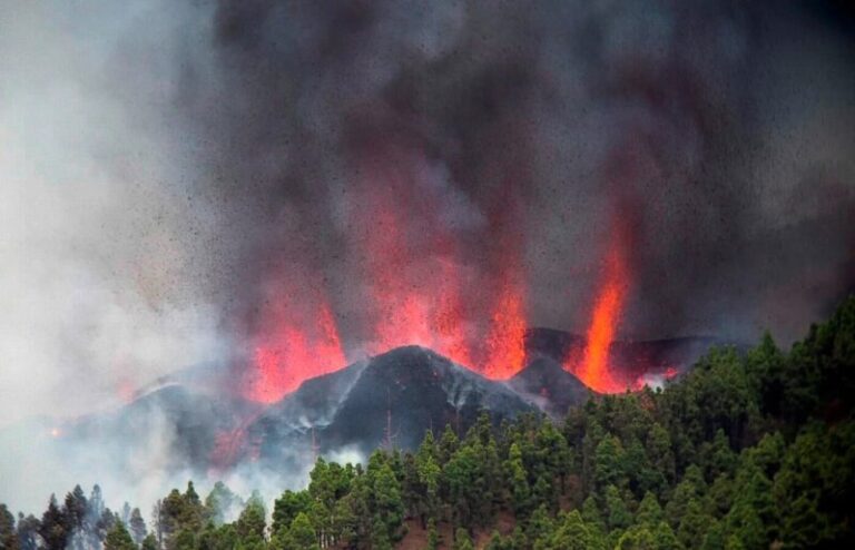 ‘Después del Volcán…, Los ecos’