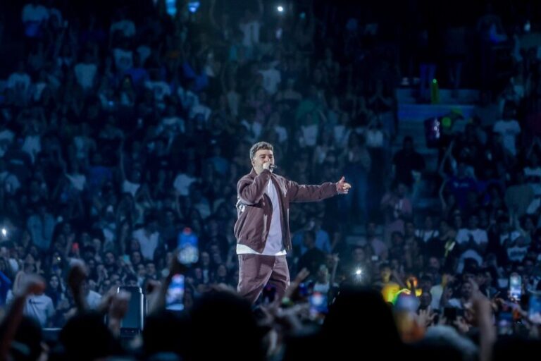15.000 personas asistieron al concierto sorpresa de Quevedo en Gran Canaria