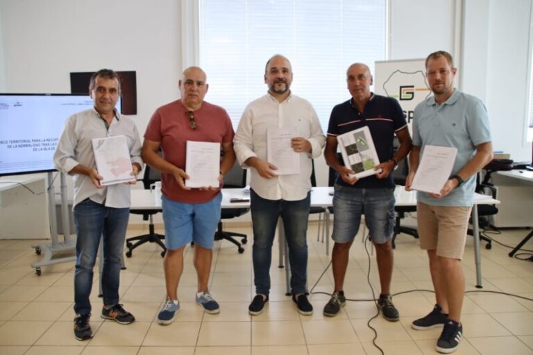 Canarias presenta el borrador del decreto sobre la reconstrucción de La Palma 