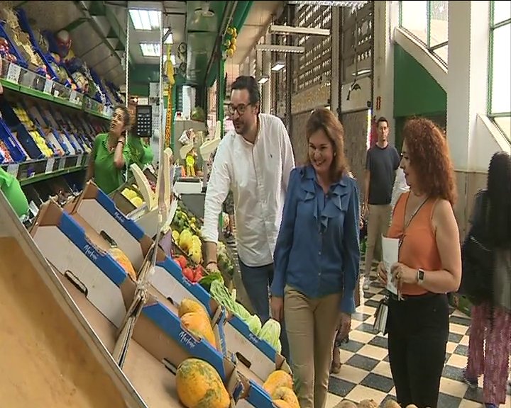 Delgado y Ramos visitan el Mercado Central de Las Palmas de Gran Canaria