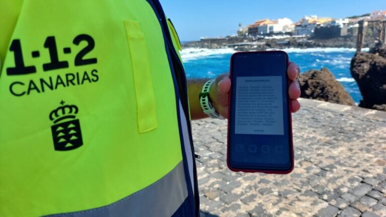 El sistema de aviso a la población en caso de emergencia se prueba en El Hierro