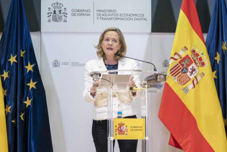 España necesitará tiempo extra para gastar los fondos de recuperación de la UE, según S&P Global