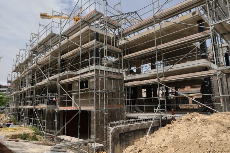 La compraventa de viviendas en Canarias cae un 19,2% en mayo, hasta las 2.239