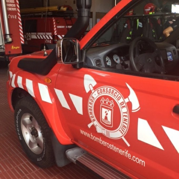 Una mujer sufre quemaduras en el incendio de una vivienda en Tenerife