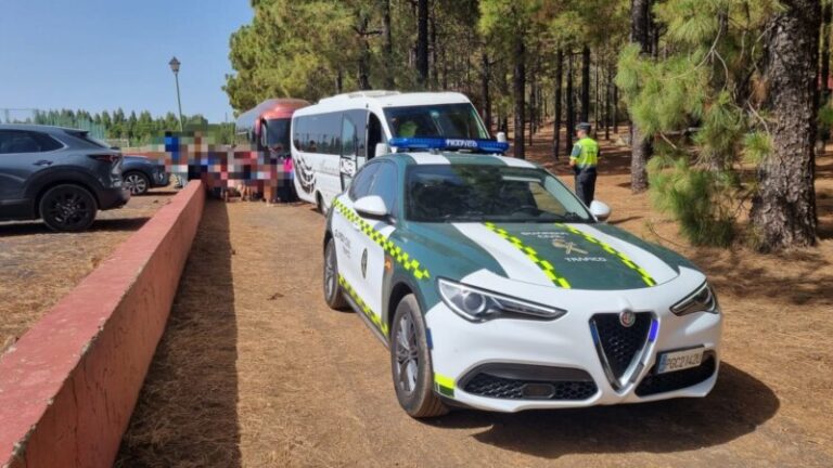 Más de un centenar de vecinos desalojados por el incendio de Gran Canaria