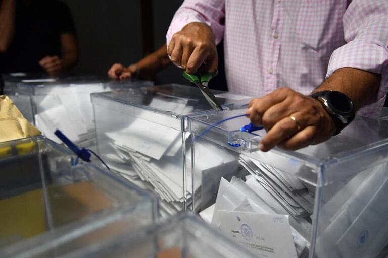 Un total de 233.688 residentes en el extranjero han votado el 23J