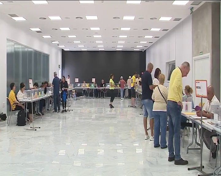 La familia, el deporte y la naturaleza se convierten en los aliados de los principales candidatos en la jornada de reflexión
