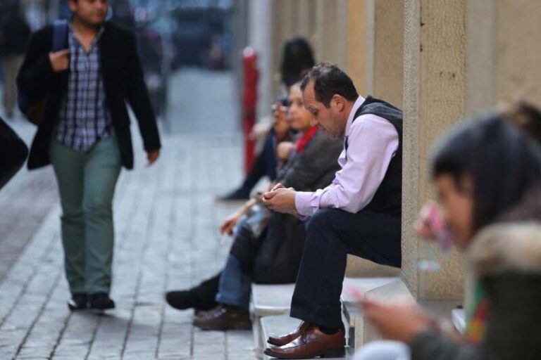 Según un estudio alrededor del 28,2% de las personas ocupadas en Canarias en el primer trimestre de 2023 eran migrantes