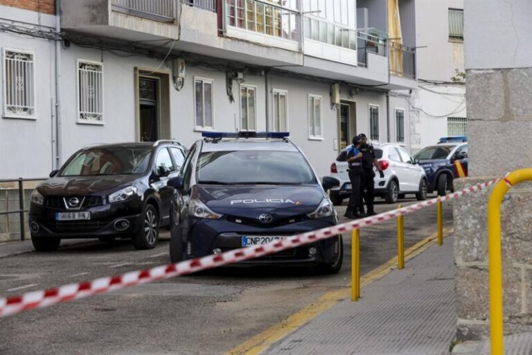 Detenido un hombre tras matar a su pareja en Salamanca
