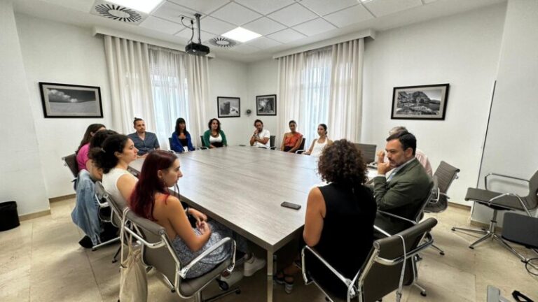 El Cabildo impulsa las prácticas formativas a través de las Becas África