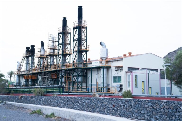 Canarias pone en marcha los trámites para evitar apagones energéticos