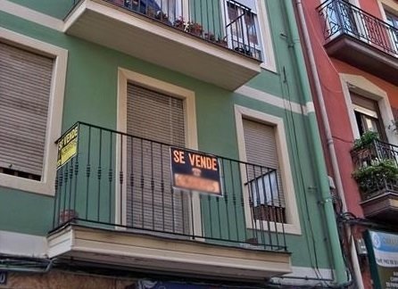 La compra registra una importante caída en Canarias