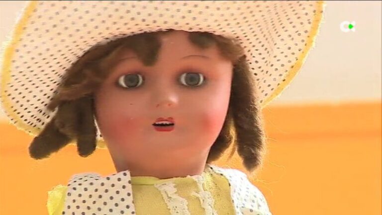 Solneli, la más perfecta de las muñecas andantes