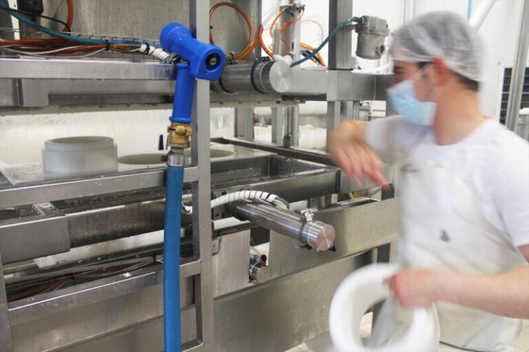 Los precios industriales caen un 20,8% en Canarias en agosto