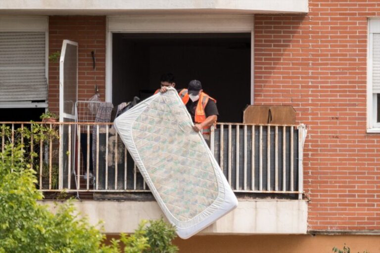 Los bajos datos de okupación contrastan con la preocupación de los canarios