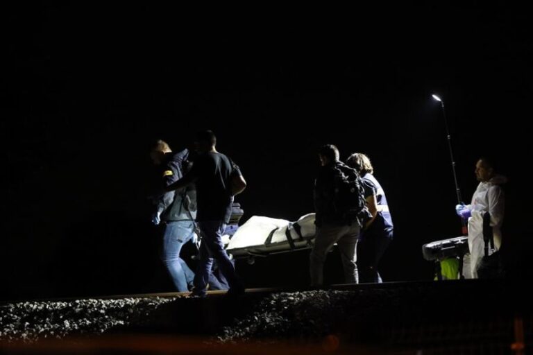 Mueren cuatro personas en un atropello múltiple de un tren de Cercanías en Barcelona