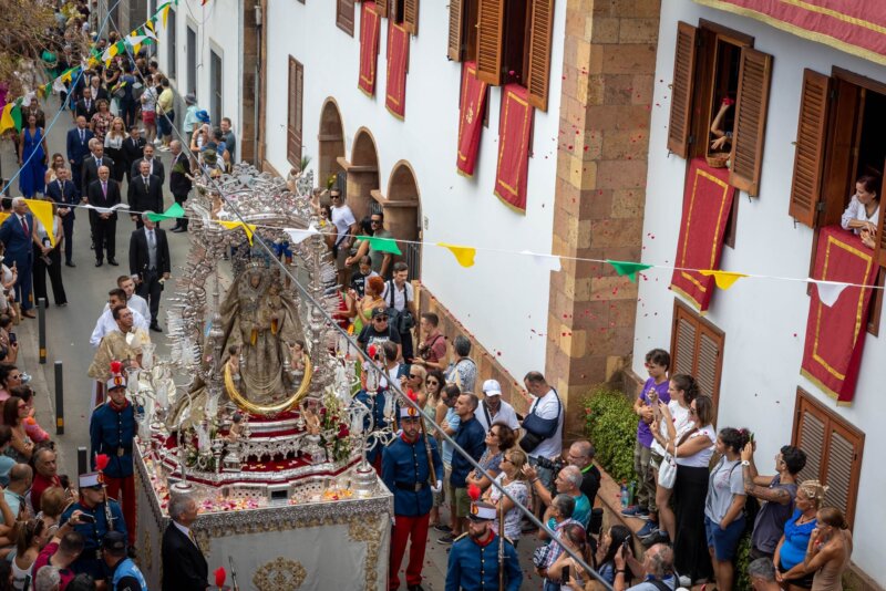 Procesión de la Virgen del Pino en Teror.
