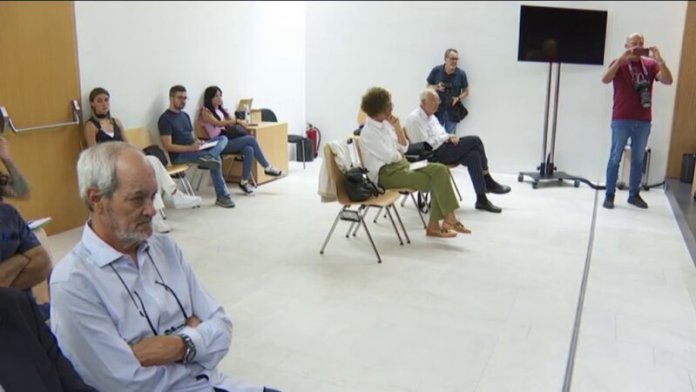 Jacinto Álvarez apuntó en su agenda que Isabel Déniz quería 40.000 euros “para sus chanchullos”