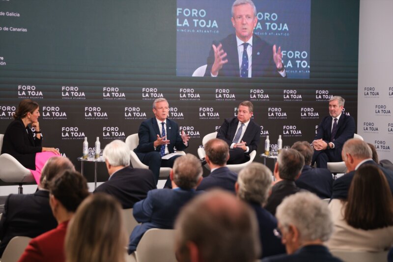 Clavijo, Rueda y Page coinciden en defender las autonomías frente a los que buscan "romper" España