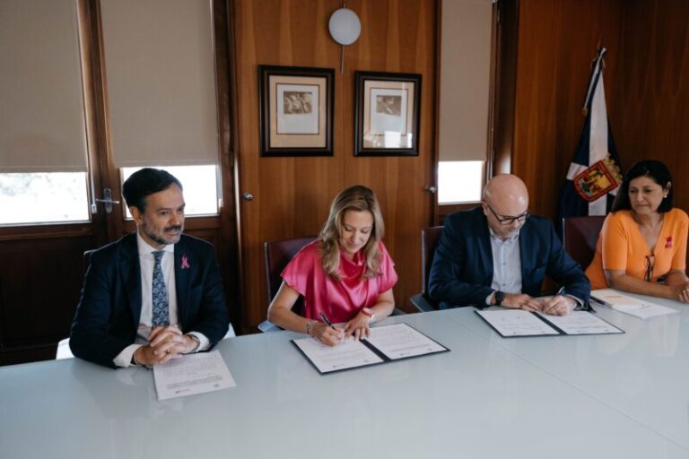 Acuerdo entre Ashotel y el Cabildo para mejorar la movilidad en Tenerife