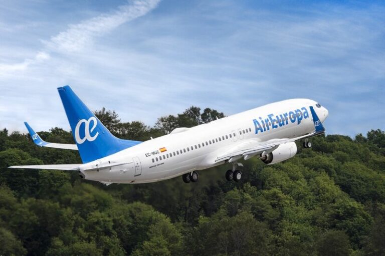 Air Europa amplía sus plazas para esta Navidad