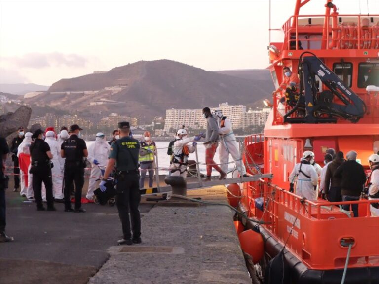 Rescatan a 357 migrantes en varias pateras en las últimas horas