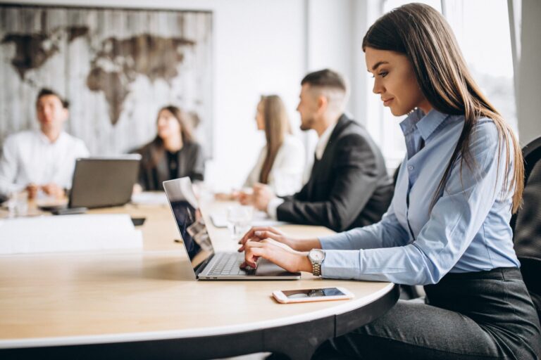 En Canarias las mujeres trabajan 7 días gratis al año por la brecha salarial