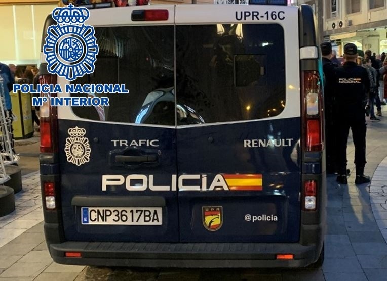Detenidos dos hombres por cometer dos robos con violencia en Santa Cruz de Tenerife
