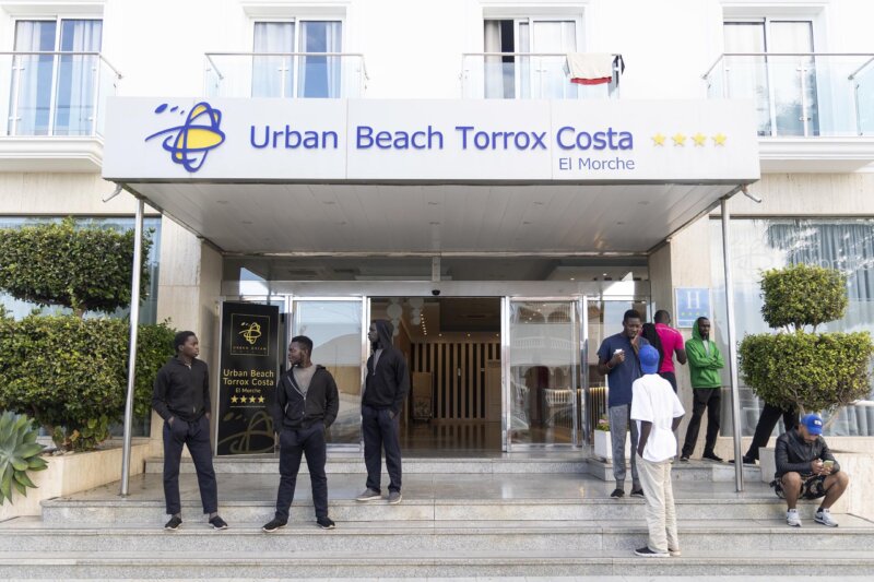 Migrantes derivados a Malaga que habían llegado a Canarias