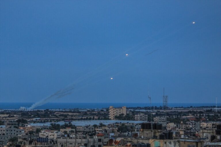 Exteriores confirma que dos españoles sufrieron el ataque desde Gaza a Israel