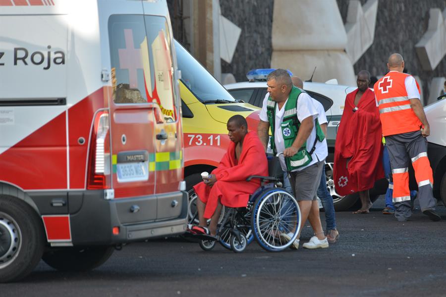 Emergencia por llegada de migrantes. Migrantes llegados a la isla de El Hierro. Imagen EFE