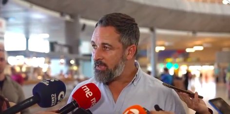 Santiago Abascal pide bloquear las rutas migratorias