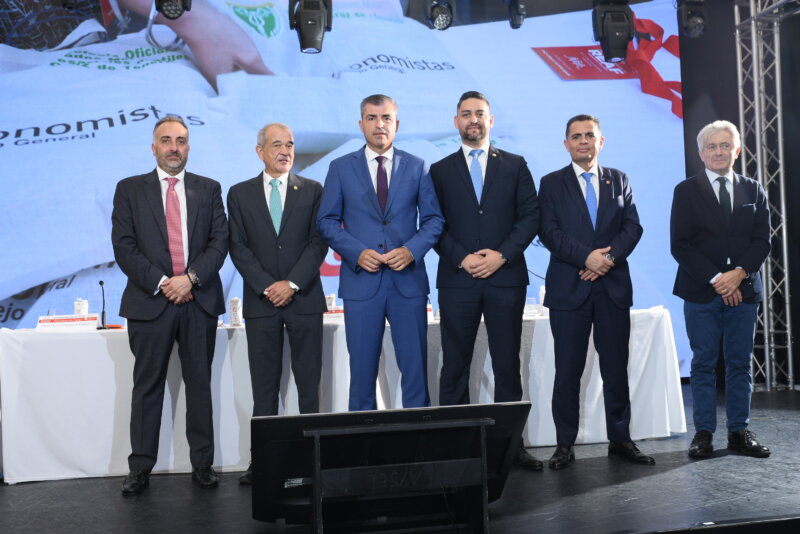 Manuel Domínguez en la clausura de las Jornadas Anuales de la REAF 2023 en Tenerife. Imagen cedida por la organización